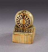 Fine Chinese elephant ivory 'W
