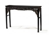 Fine Chinese gilt and black la