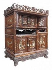 FINE CHINESE MOP INLAID ROSEWO