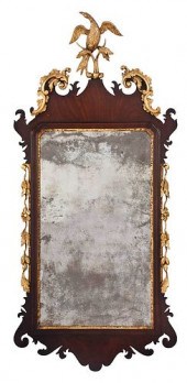 FINE CHIPPENDALE MAHOGANY PARC