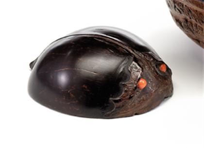 Fine Daoist coconut and coral