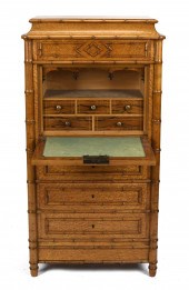 FINE DIMINUTIVE ANTIQUE BIRDSE
