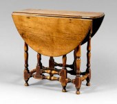Fine diminutive gate leg table