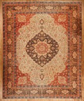 FINE FERAHAN CARPETFine Antiqu