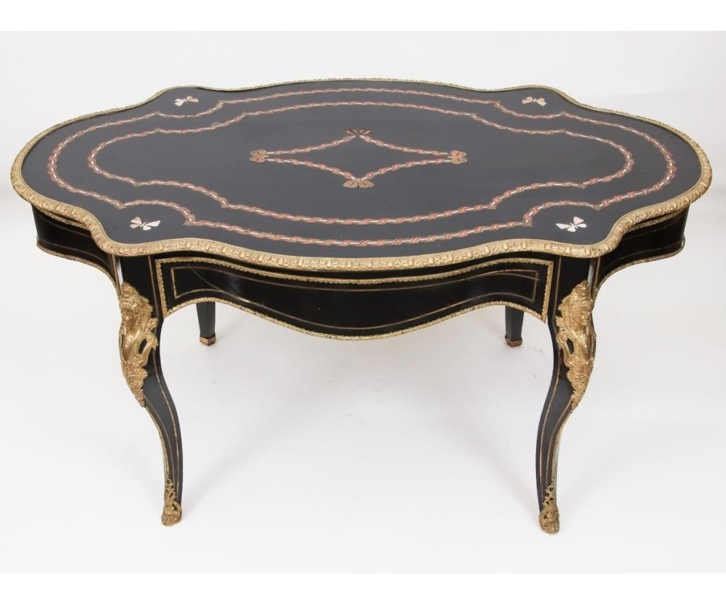 Fine French Napoleon III table with