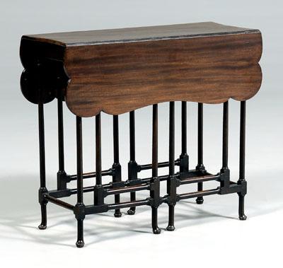 Fine George III spider leg table,