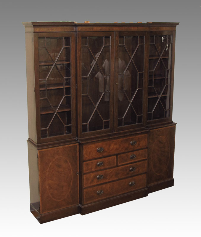 FINE GEORGIAN MAHOGANY BREAKFRONT