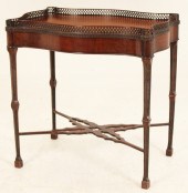 FINE GEORGIAN STYLE MAHOGANY