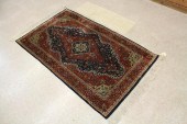 FINE HAND KNOTTED SILK AREA RU