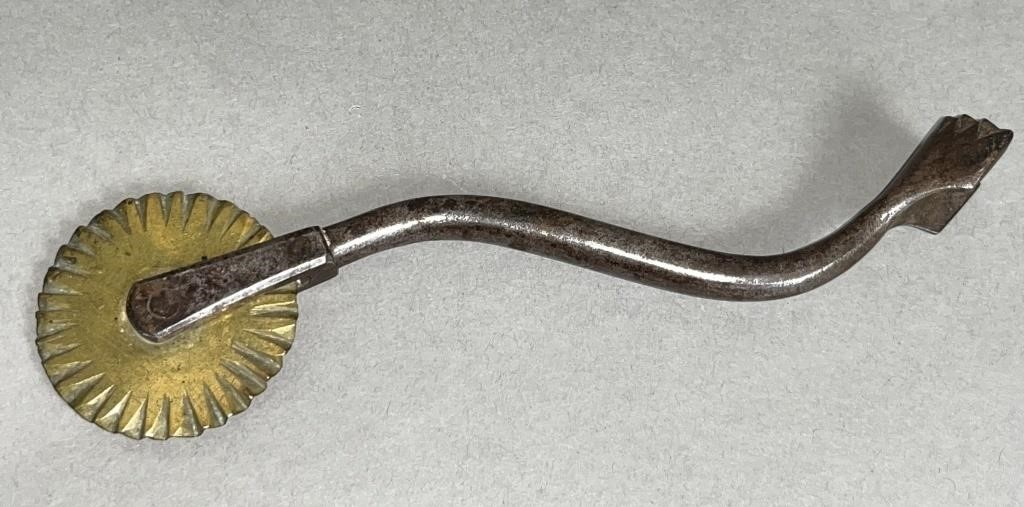 FINE HAND WROUGHT SERPENTINE