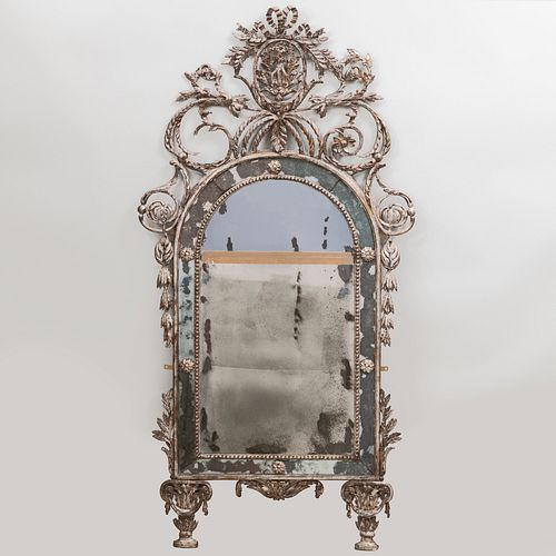FINE ITALIAN GILT-VARNISHED