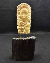 FINE JAPANESE RELIEF CARVINGLa