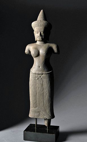FINE KHMER SANDSTONE SCULPTURE OF