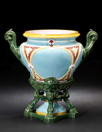 Fine, Large Minton