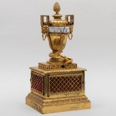 FINE LOUIS XVI ORMOLU PENDULE