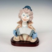FINE MELODY - LLADRO PORCELAIN
