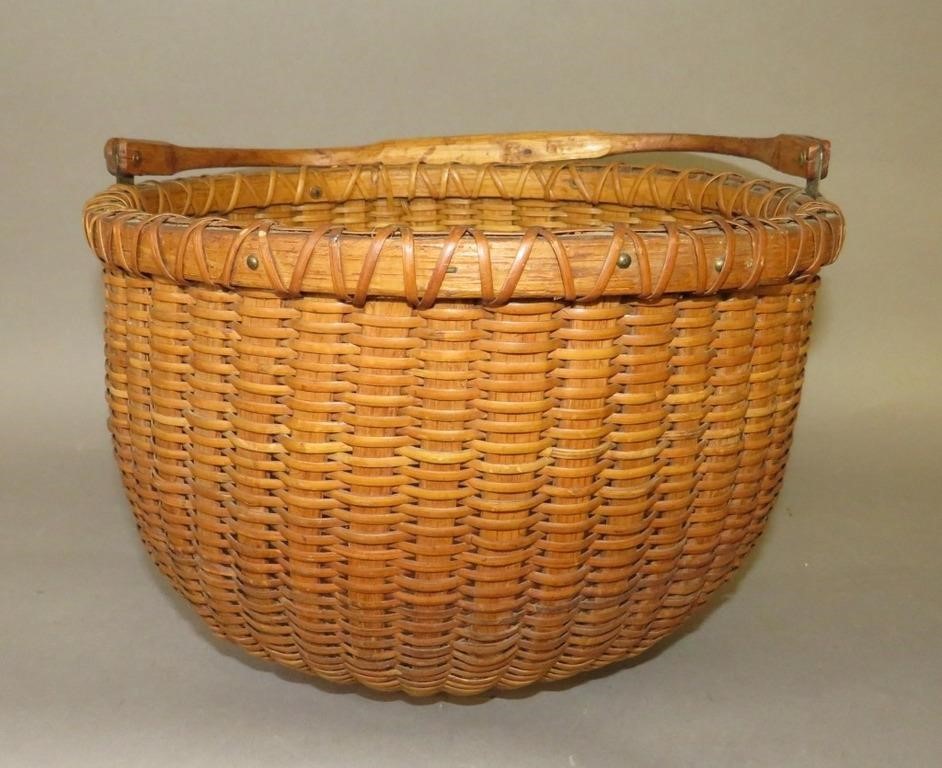 FINE NANTUCKET-TYPE SWING HANDLE