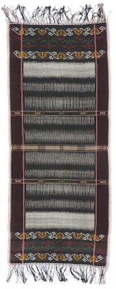 FINE OLD TOBA BATAK SHOULD CLO
