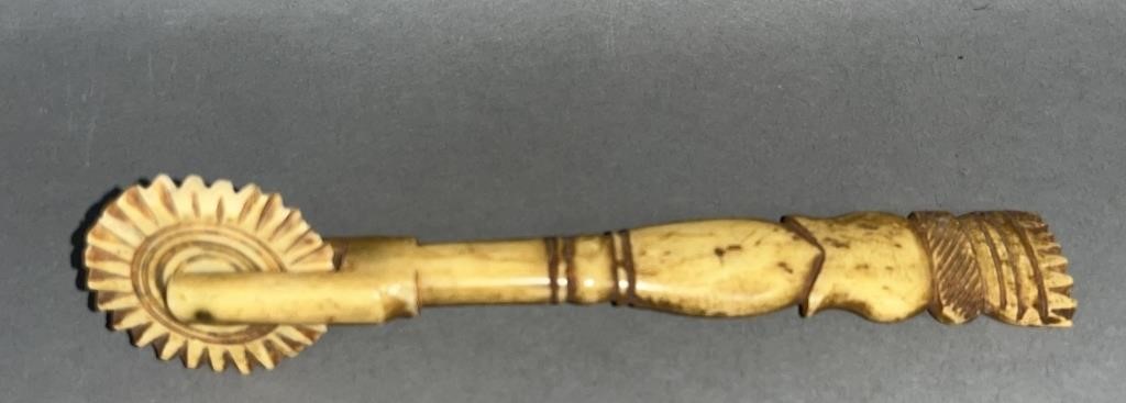 FINE PA GERMAN BONE PIE CRIMPER CA.
