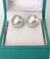FINE PAIR 12.5MM WHITE SOUTH S