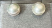 FINE PAIR OF 11.5MM WHITE SOUT