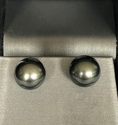 FINE PAIR OF 13MM TAHITIAN SOU