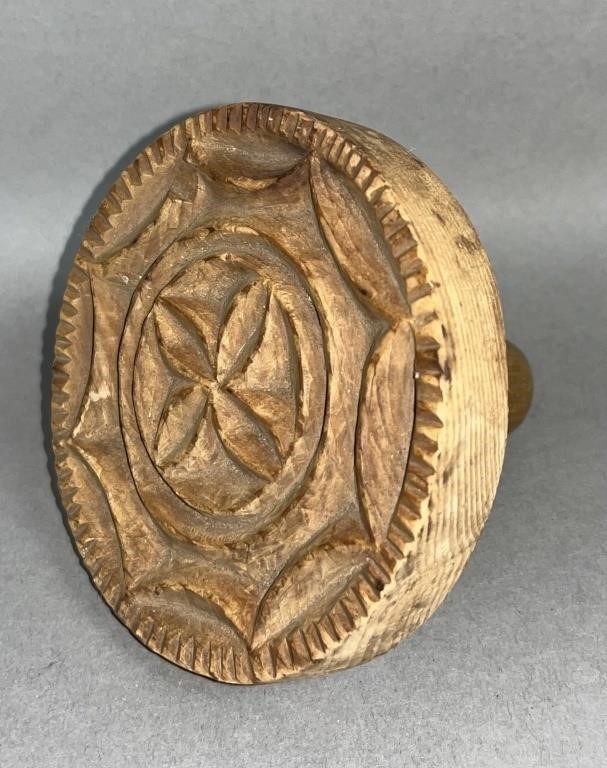 FINE RADIAL FORM BUTTER PRINT