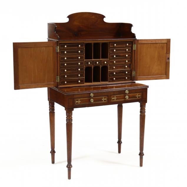 FINE REGENCY INLAID MAHOGANY