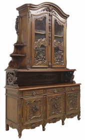 FINE RENAISSANCE REVIVAL CARVE