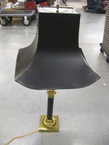Fine Table Lamp cut crystal top