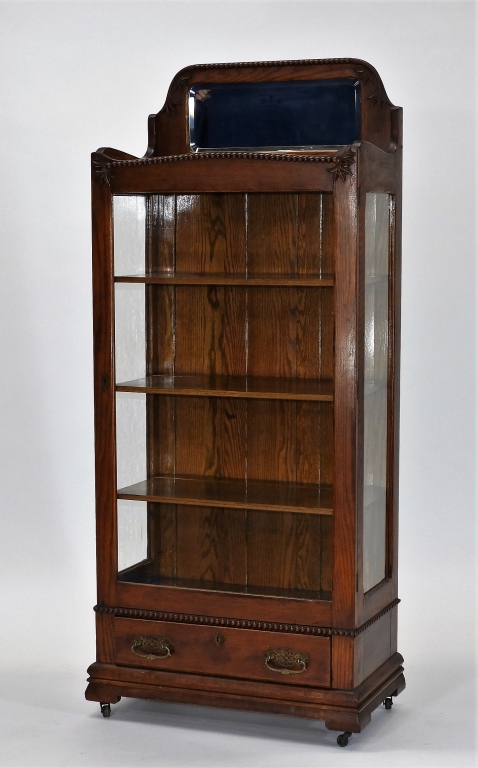 FINE VICTORIAN OAK ONE DOOR