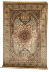 FINE VINTAGE SILK ORIENTAL RUG