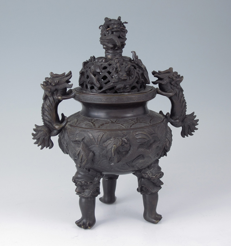 FINELY DETAILED JAPANESE BRASS