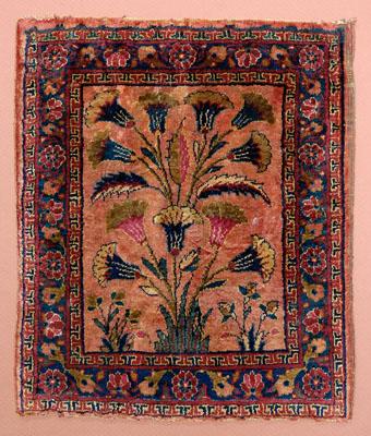 Finely woven silk mat, floral