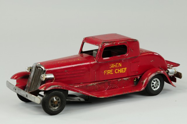 FIRE CHIEF SIREN TOY COUPE Girard