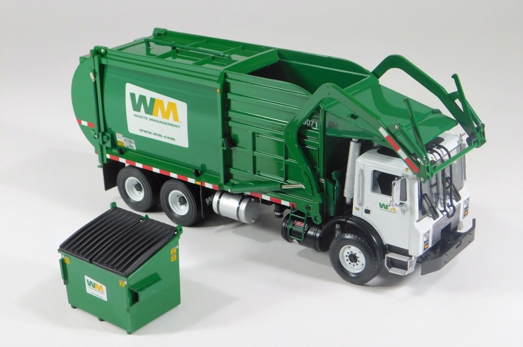 FIRST GEAR WASTE MANAGEMENT