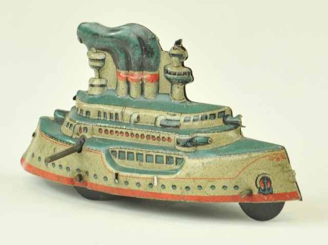 FISCHER BATTLESHIP PENNY TOY