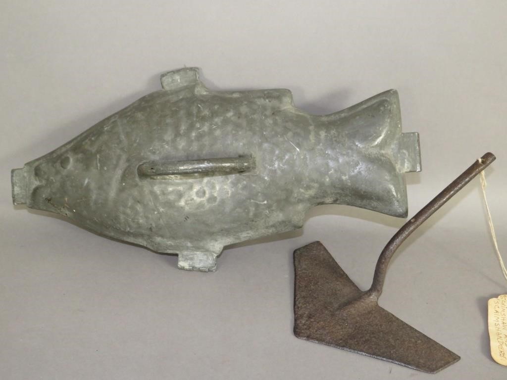 FISH SHAPED ICE CREAM MOLD &