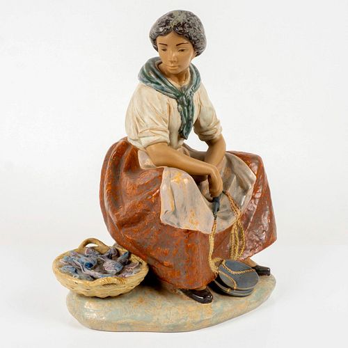 FISHERWOMAN 1012081 - LLADRO