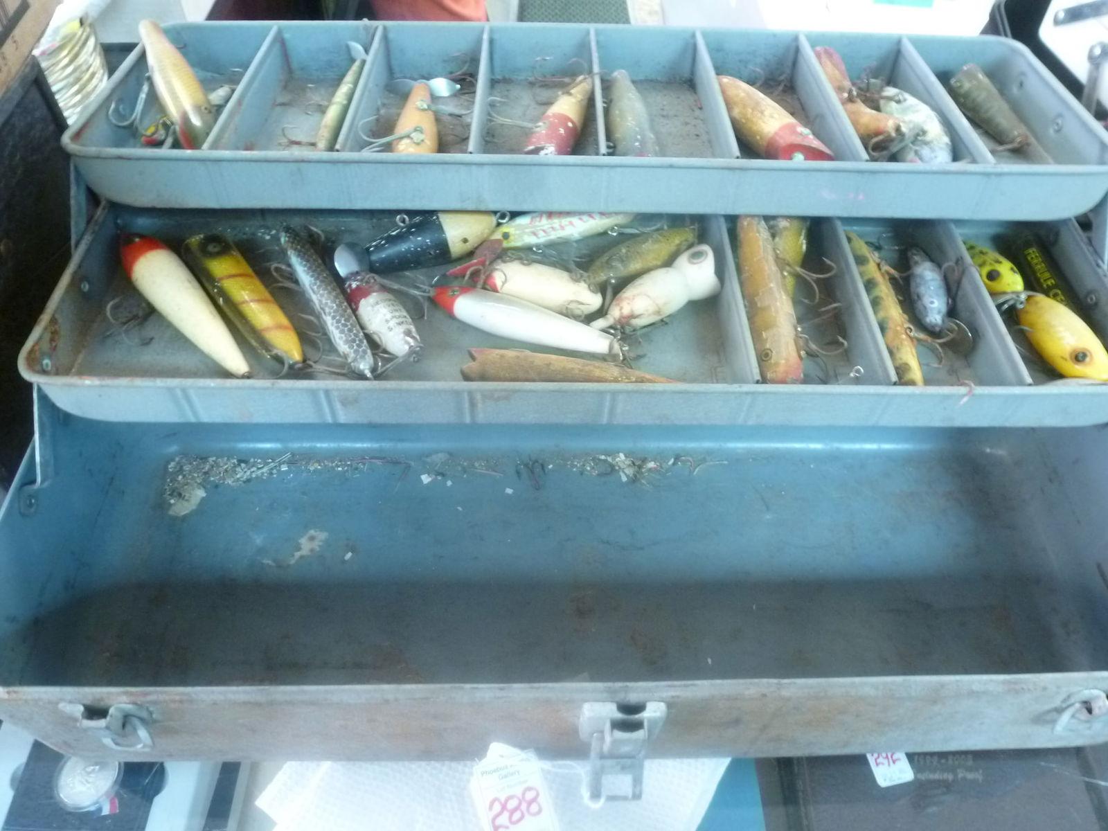 FISHING TACKLE BOX WITH 20