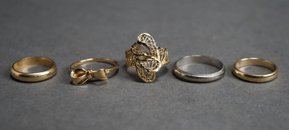 FIVE 14-KARAT GOLD RINGS, 9.6