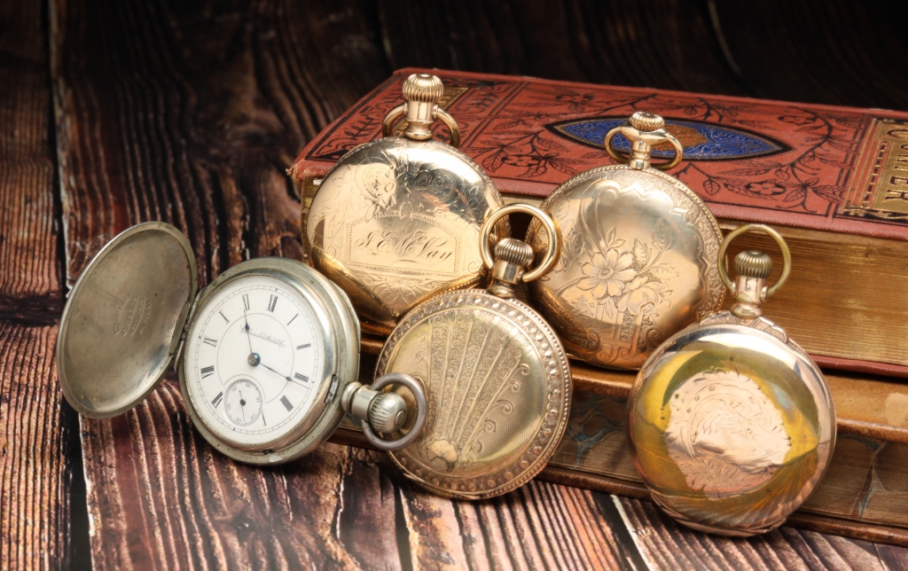FIVE ANTIQUE HUNTING CASE