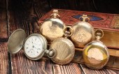 FIVE ANTIQUE HUNTING CASE WATC