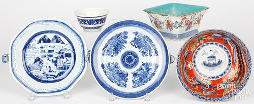 FIVE ASIAN PORCELAIN TABLEWARES
