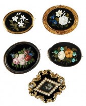 FIVE ASSORTED ANTIQUE BROOCHES