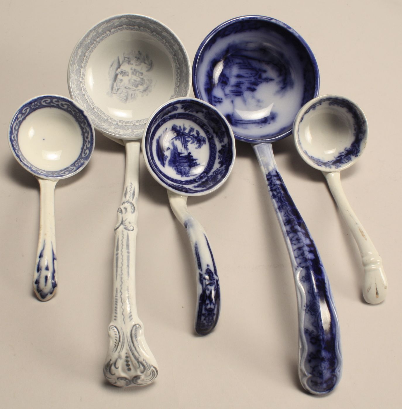 FIVE ASSORTED IRONSTONE