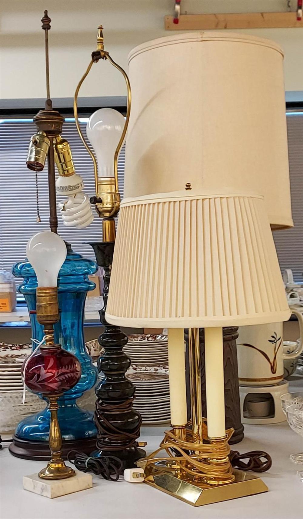 FIVE ASSORTED TABLE LAMPSFive