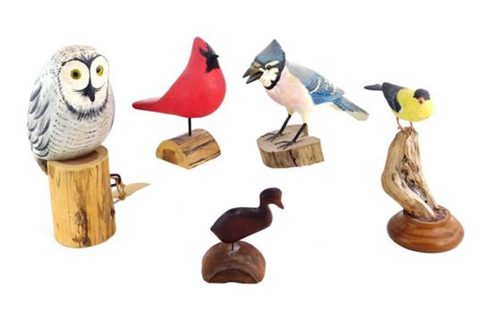 FIVE BIRD CARVINGS, 20TH/ 21ST