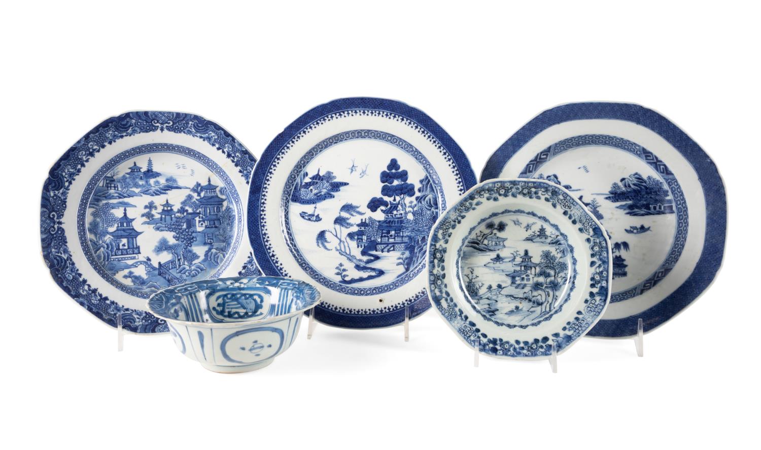 FIVE BLUE & WHITE CHINESE EXPORT