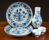 FIVE CHINESE BLUE AND WHITE PO